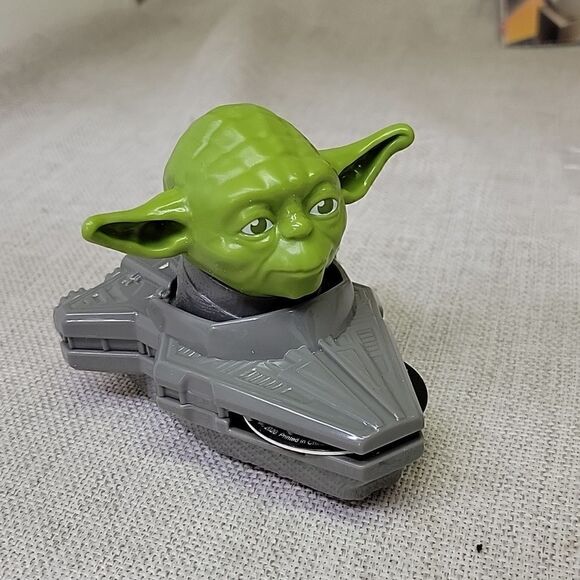 5 Star Wars paperback books and 3 McDonald's Happy Meal toys - Picture 3 of 11